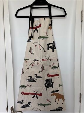 Hatley cotton Canvas Apron with Outdoors Forest Animal Print Moose canoe fish